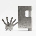 قفل کتابی منیر صنعت مدل M110 ساچمه 18